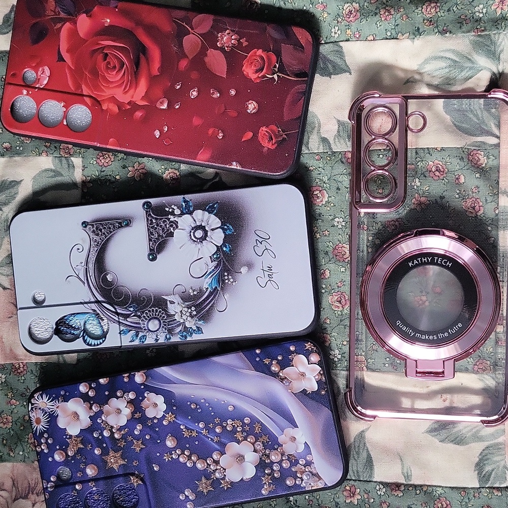 4 For $10 - Brand New Phone Cases Set Of 4 Samsung S22